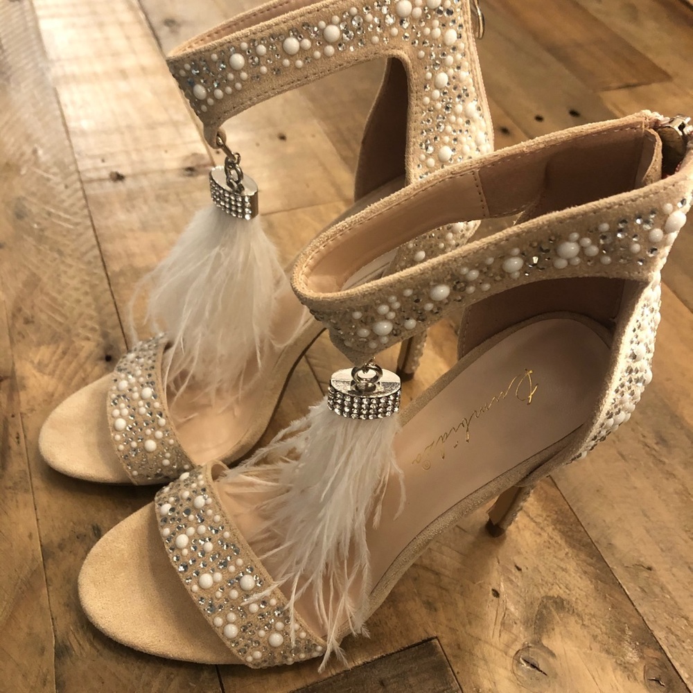 Tassel heels cream bedazzled